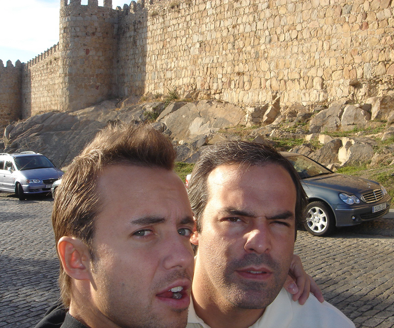 Alex y yo enmurallados.jpg.JPG